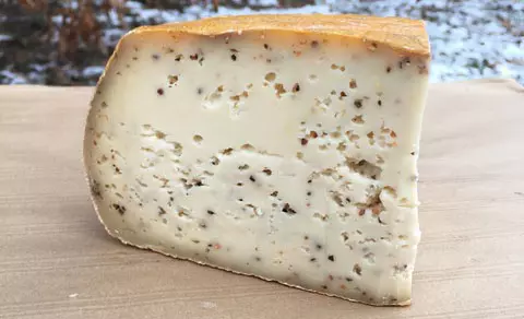 Tomme aux poivres
